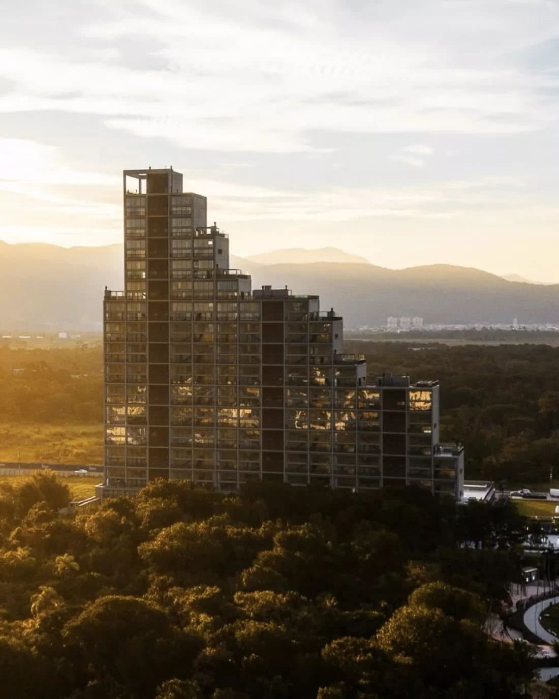 Vivapark Porto Belo recebe primeiro edifício residencial e inicia novo ciclo em sua trajetória